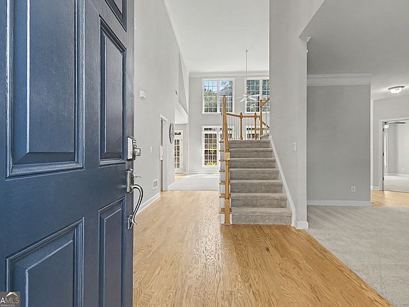 2nd image of 1608 Cascade Overlook