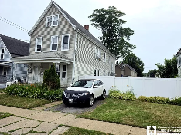 16 Sidway St, Buffalo, NY 14210