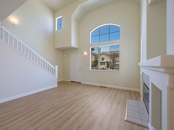 4th image of 2390 Battersea Street