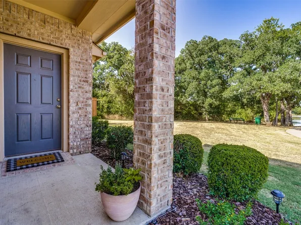 2423 Ravenwood Ct, Mansfield, TX 76063