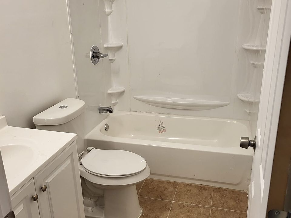 1st image of 3436 Bloomingdale Ct #B