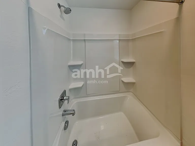 18475 W Honeysuckle Dr — Photo 15