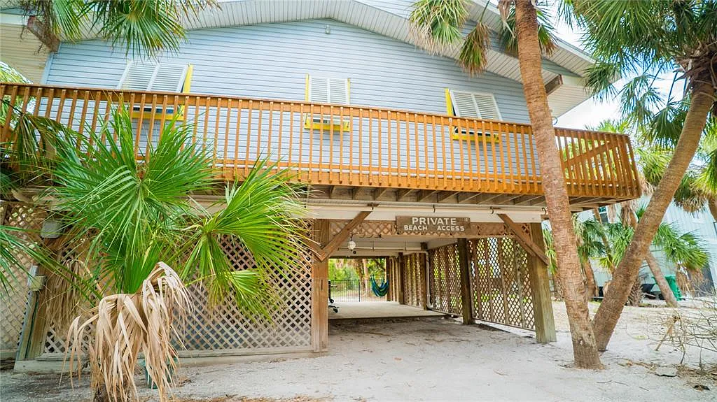 2 bed, 2.0 bath, 1024 sqft, $8,000 — Photo 2