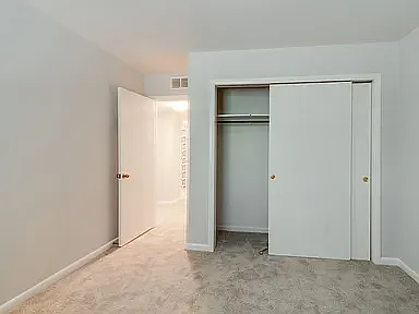 420 Walton Ln — Photo 7