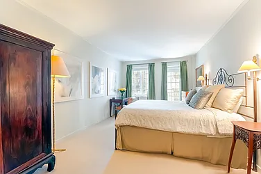 Sold by Dolly Lenz Real Estate LLC