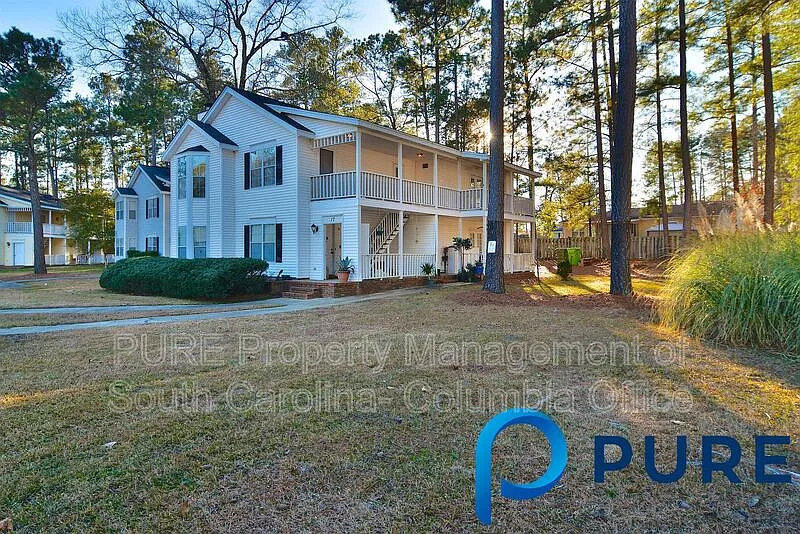 3 bed, 2.0 bath, 1290 sqft, $1,550 — Photo 3