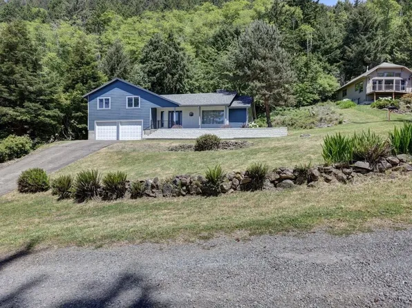 7835 Sunset Dr, Nehalem, OR 97131