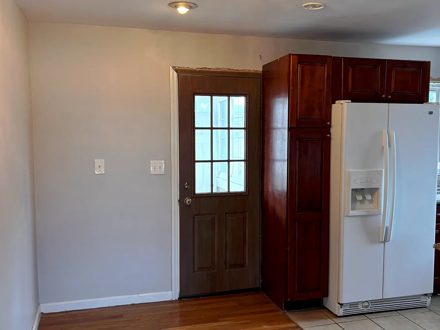 3 bed, 1.5 bath, 1200 sqft, $3,000 — Photo 3