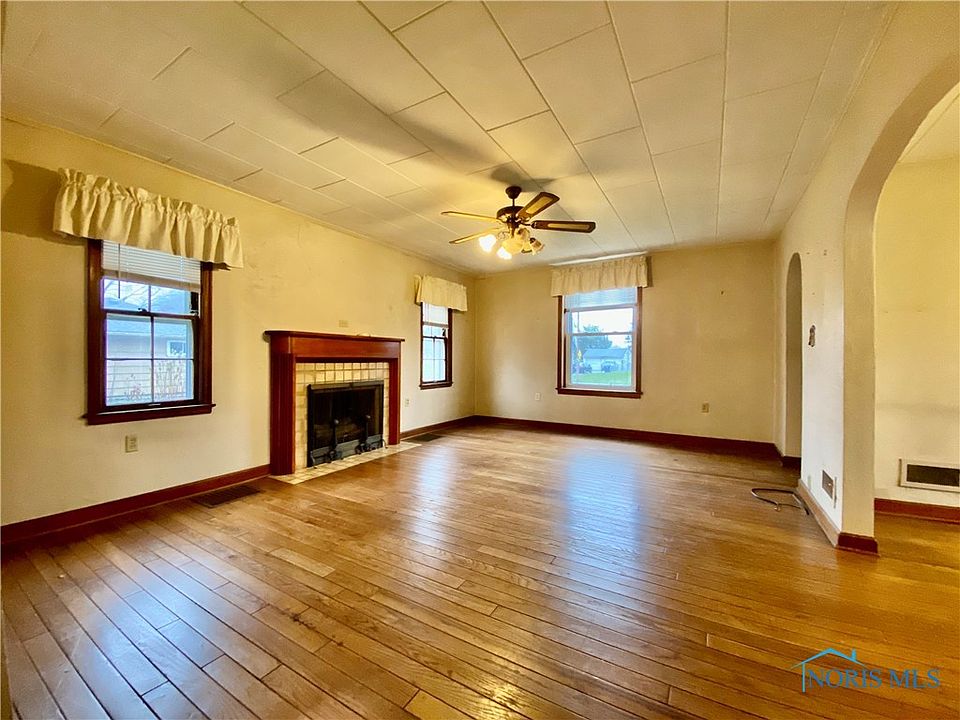 3041 Schneider Rd, Toledo, OH 43614 Zillow