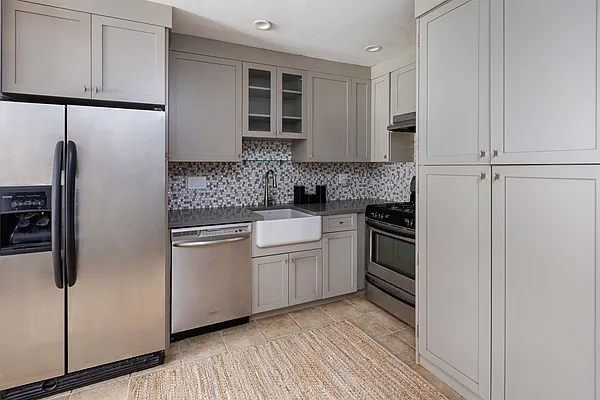 Sold by Corcoran | media 2