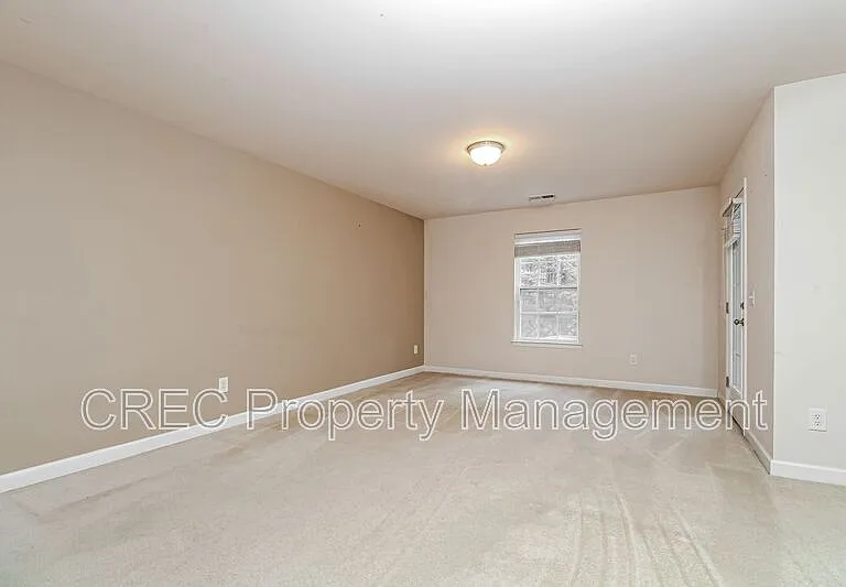 3533 Claremont St — Photo 13