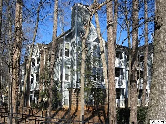 2512 Cranbrook Ln #12 — Photo 3