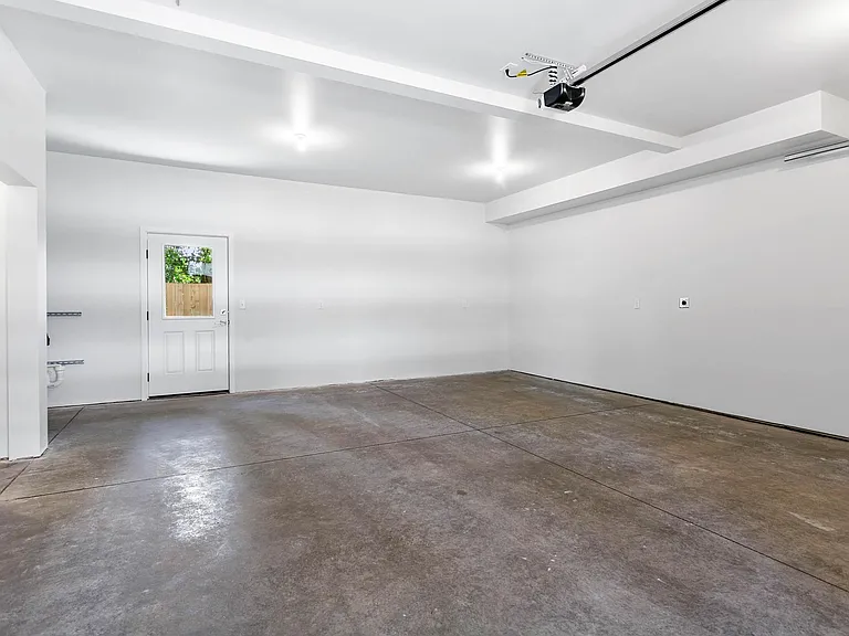 Sorrell Townhomes — Photo 24