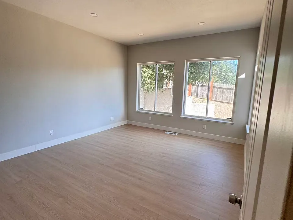 4312 Santa Rita Rd