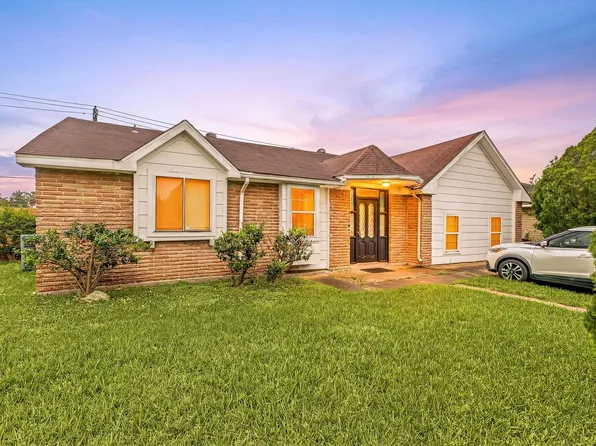 10719 Carvel Ln, Houston, TX 77072