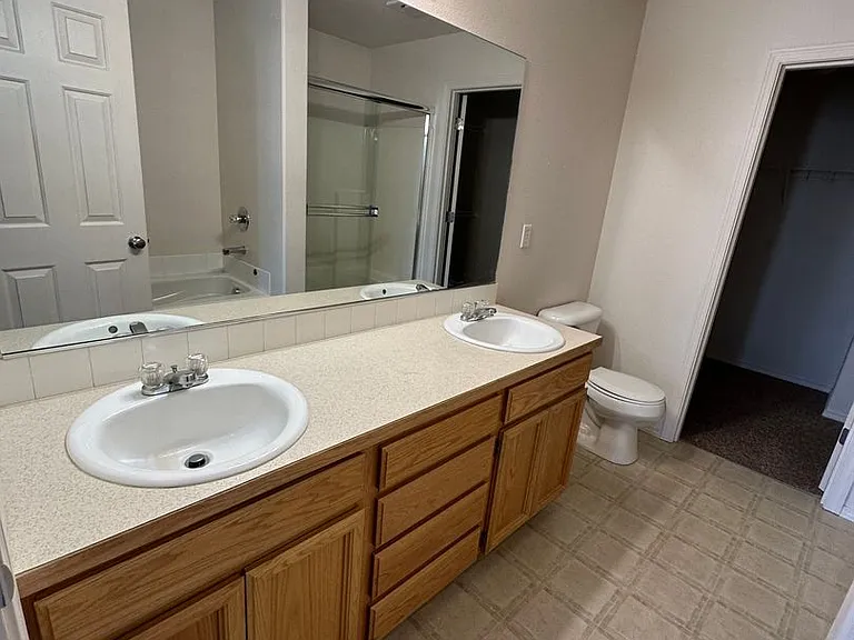 4903 Porlier Ln — Photo 24