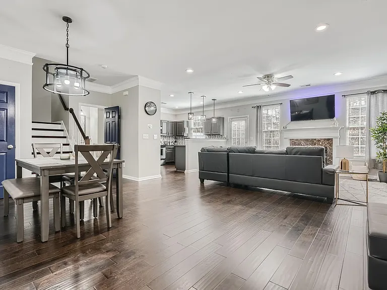 6294 Spring Knoll Ct — Photo 4