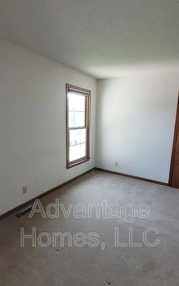 10701 W 115th Ter — Photo 31