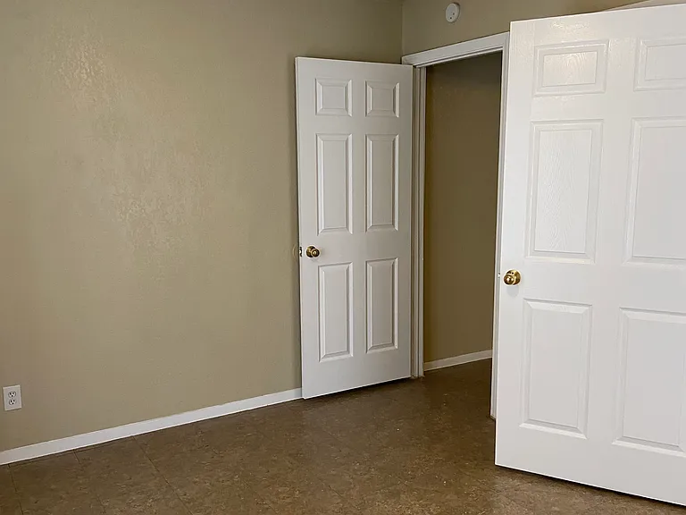 7727 Gallop Dr — Photo 18