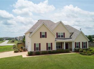 41 Apache Trl, Fort Mitchell, AL 36856