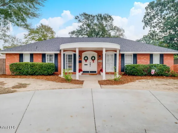 4498 Kendall Cir, Gulfport, MS 39507