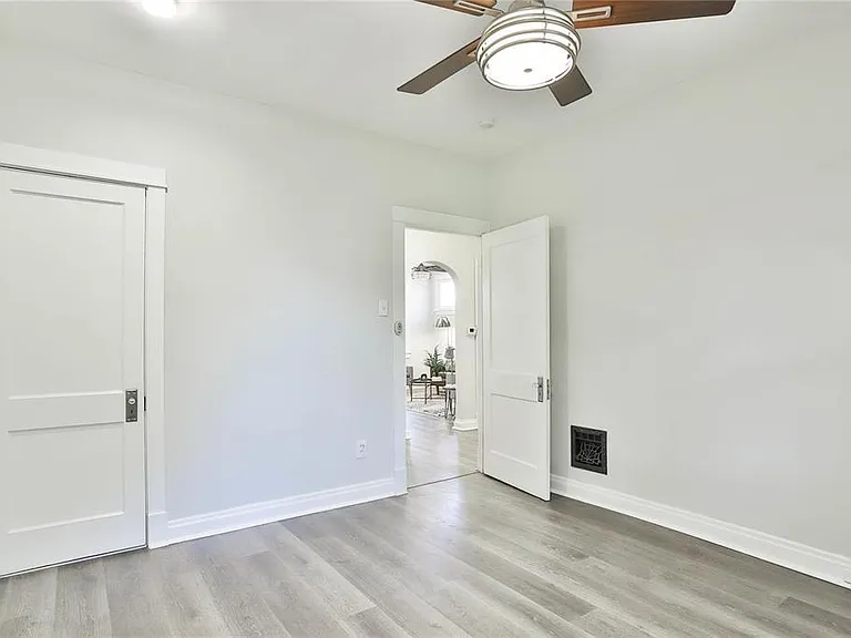 6059 Odell St — Photo 6
