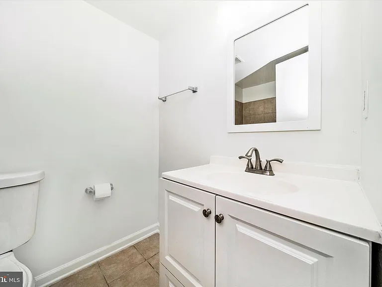 12202 Braxfield Ct #16/228 — Photo 37