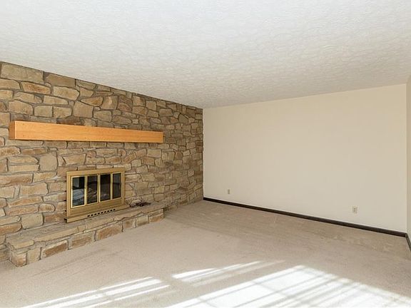 4th image of 5675 N Sandy Creek Dr