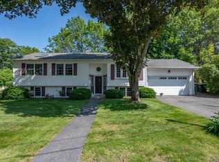 2 Bloomingdale Dr, Nashua, NH 03064