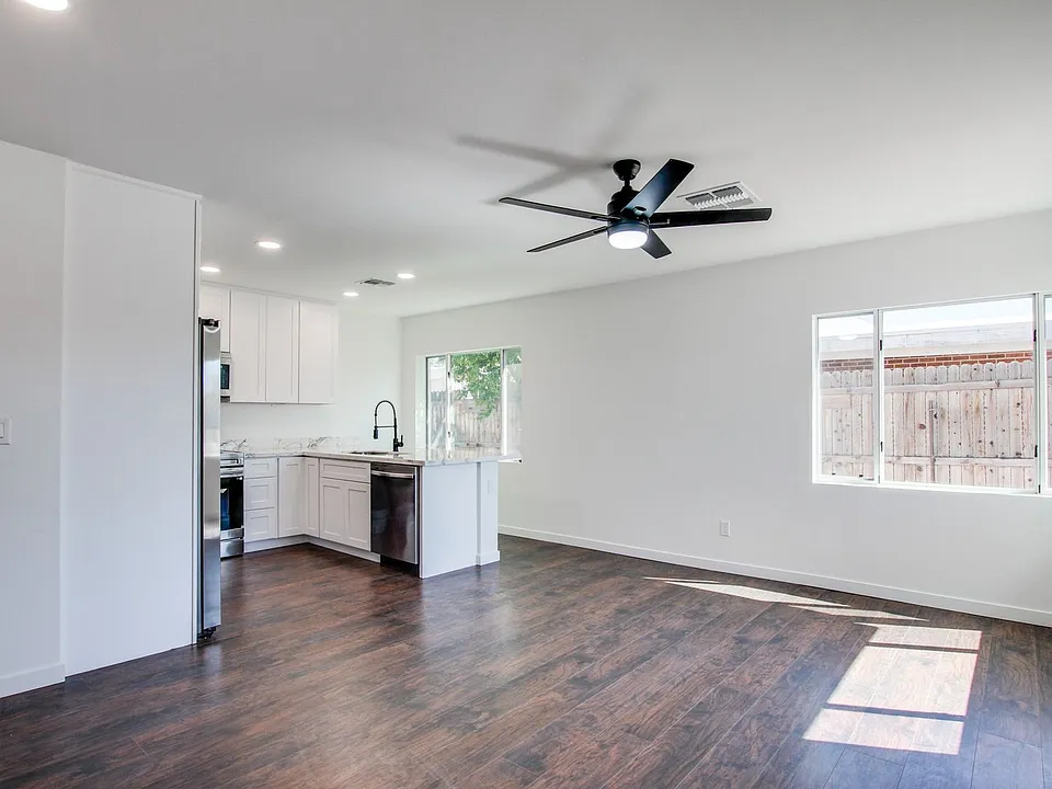 1221 E. 13th St.