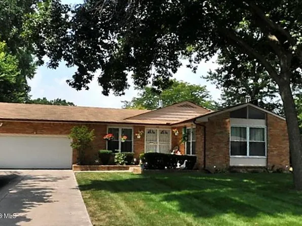 1521 Cherry Valley Rd, Toledo, OH 43607