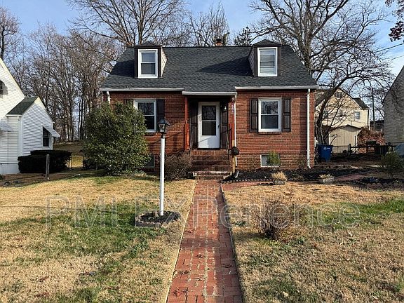 2nd image of 2204 Ramblewood Dr