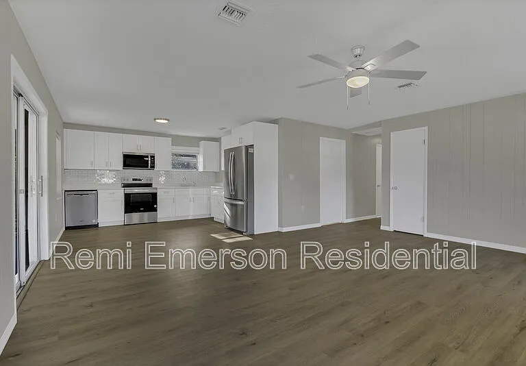 14025 SE 54th Ct — Photo 6