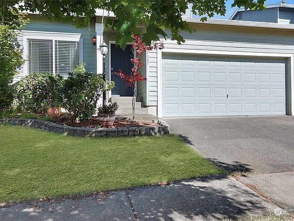 3rd image of 18627 17th Avenue E