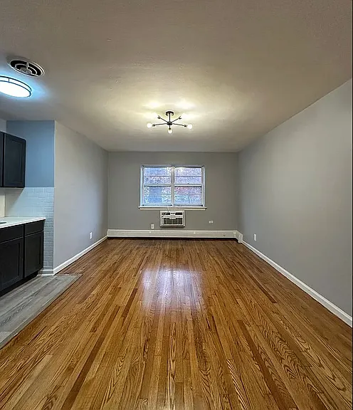 138 E 7th St #7 — Photo 39
