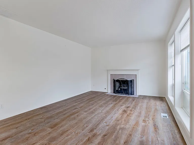 14977 SE Bradford Rd — Photo 17