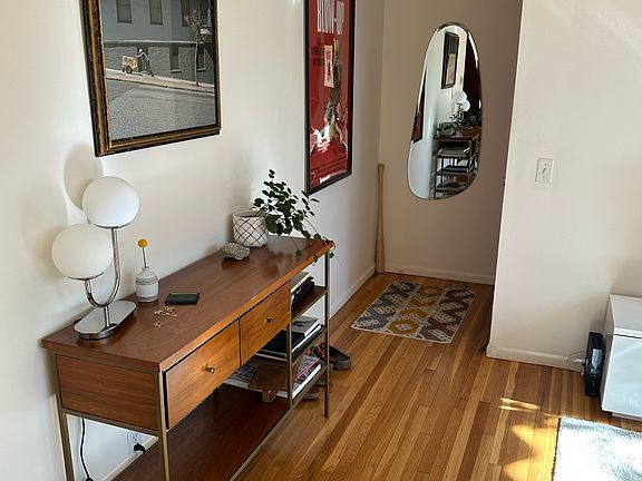 2nd image of 2953 Effie St #2