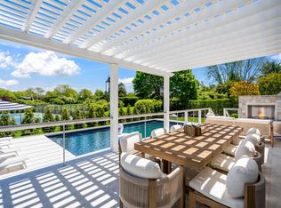 4 Carriage Ln, Southampton, NY 11968