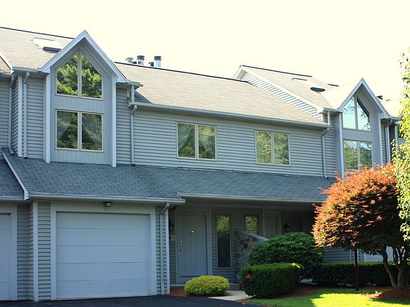 210 ShadowBrook