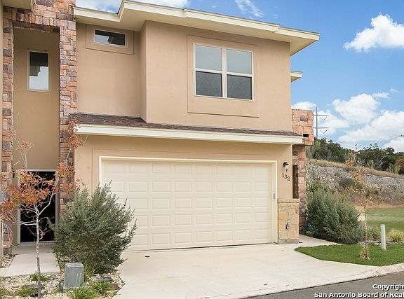 3rd image of 136 Avenue Ventana