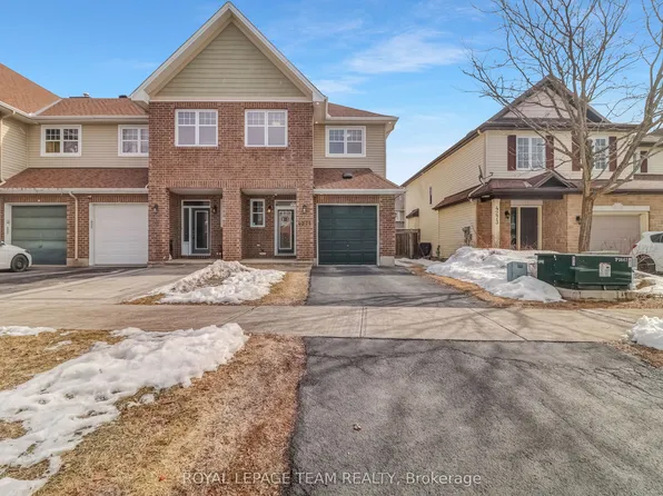 4271 Kelly Farm Dr, Ottawa, ON K1T 0A6