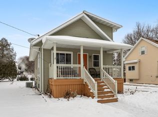154 McKinley St, Valders, WI 54245