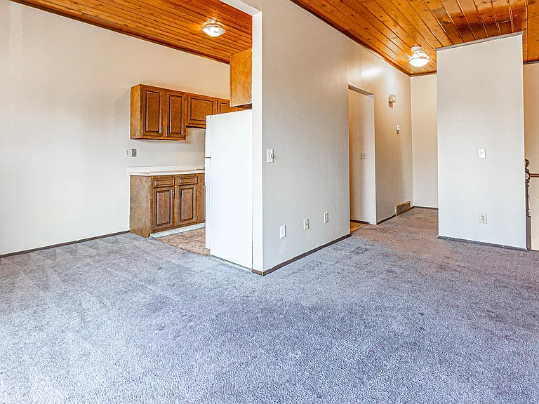 1415 43rd St SE #1 — Photo 16