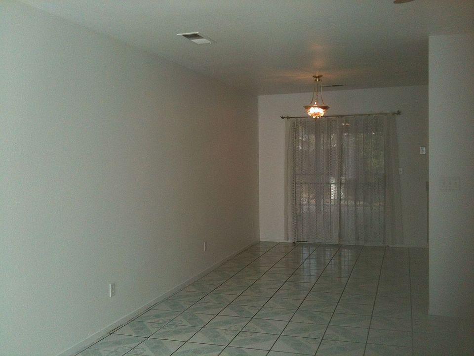 13530 6th St, Parlier, CA 93648 Zillow