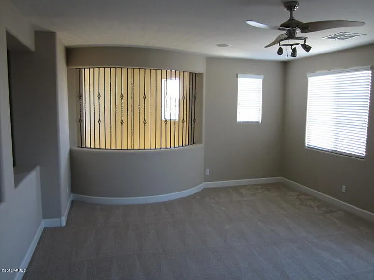 300 W Wisteria Pl — Photo 18
