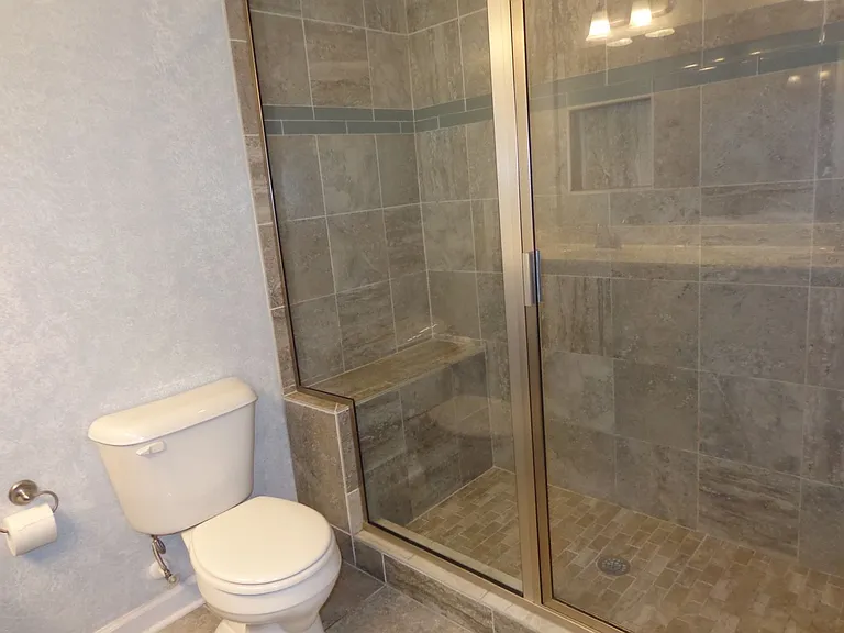 1209 Gunn Hall Dr — Photo 16