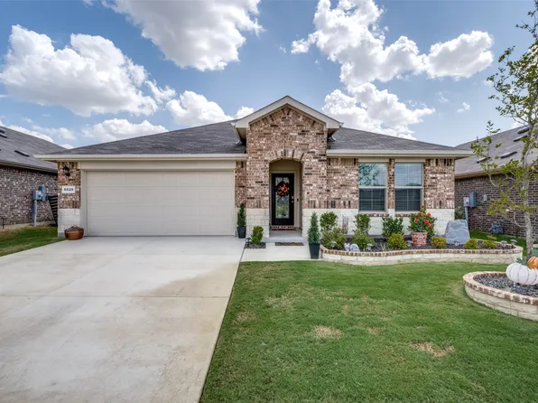 5529 Legends Way, Krum, TX 76249