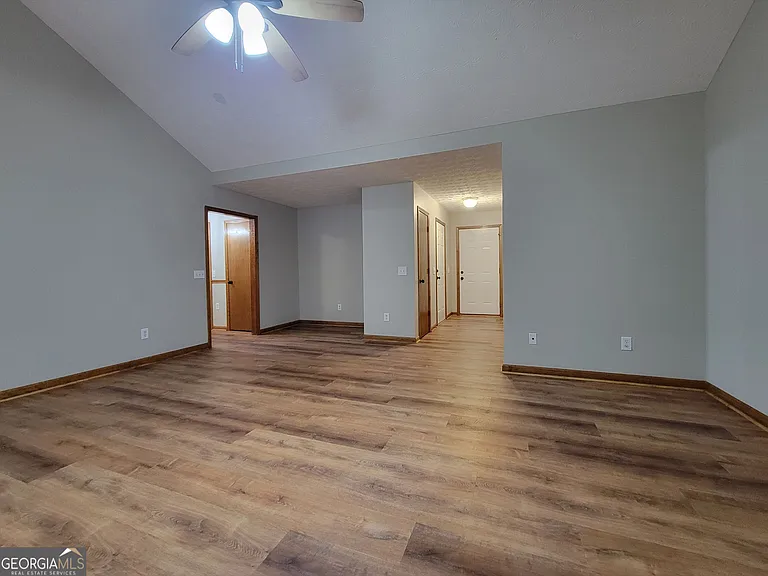 522 Carl Cedar Hill Rd — Photo 3