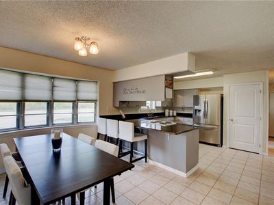 688 W Independence St, Giddings, TX, 78942