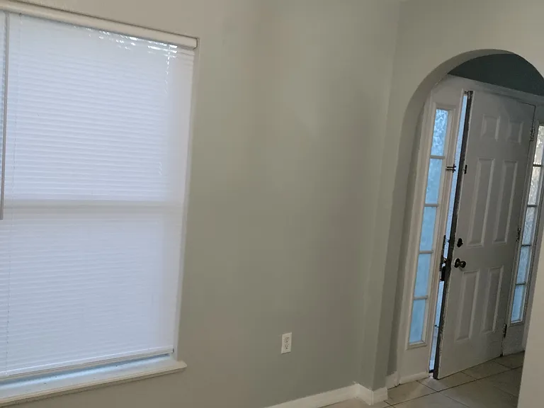 231 Churchill Ct — Photo 5